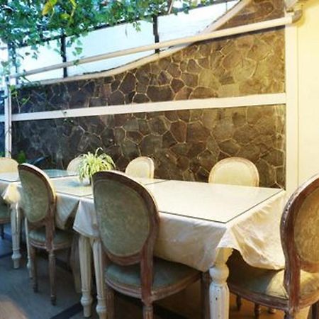 La Nostalgie Boutique Guest House Bandung Exterior photo