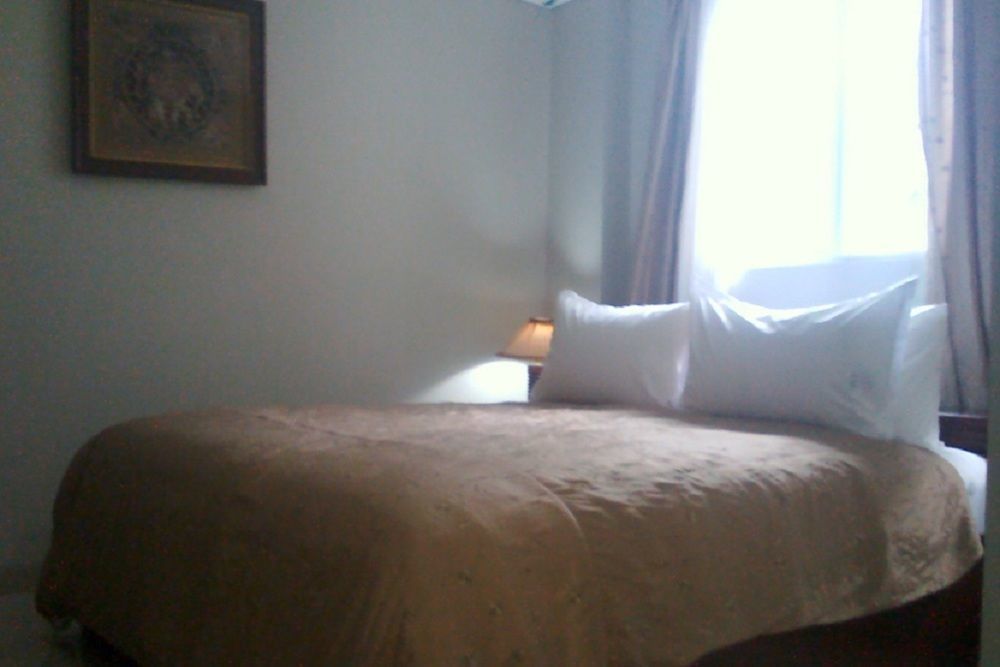 La Nostalgie Boutique Guest House Bandung Exterior photo