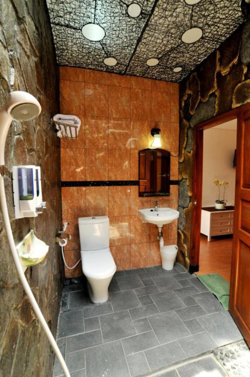 La Nostalgie Boutique Guest House Bandung Exterior photo